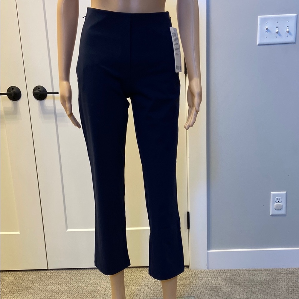 Lululemon Navy Blue Stretch Pull-on Cropped Pants